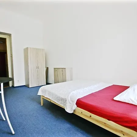 Private Flat 7 Mins To Center Prag
